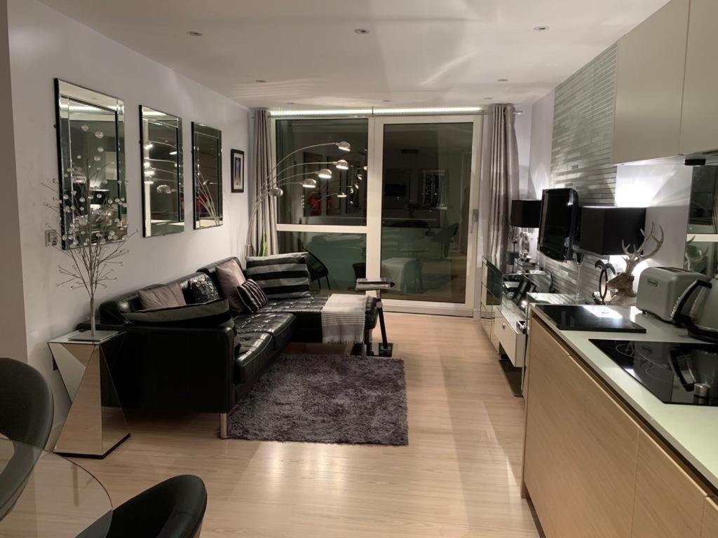 Utopia 007 Apartment Portsmouth Ngoại thất bức ảnh